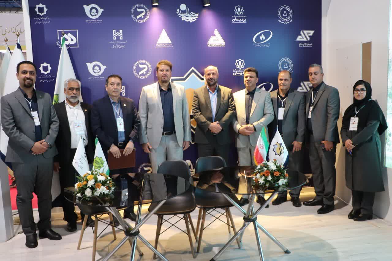 🔰حضور پر رنگ  سازمان همیاری شهرداری ها در شب دوم  مشهد اینوکس امضا تفاهم نامه فی مابین سازمان همیاری شهرداری های خراسان رضوی و شهرداری تربت جام